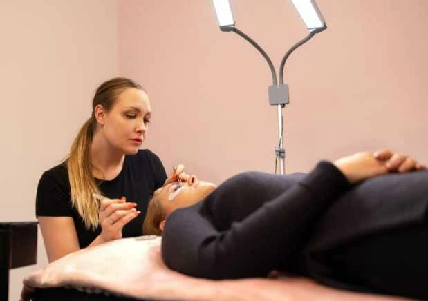 Best Volume Lashes Training In Australia
