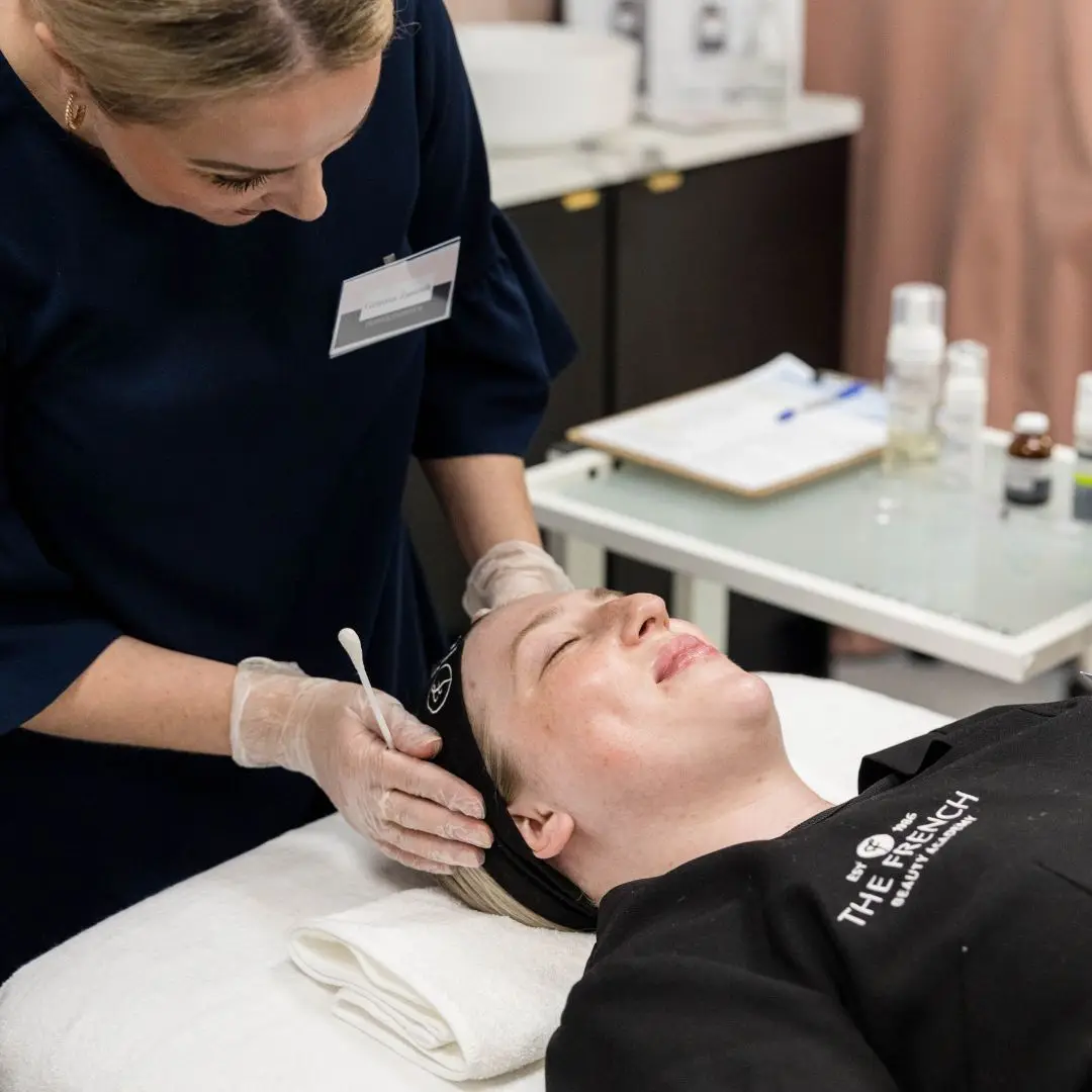 Beauty And Salon Management Course Near Me