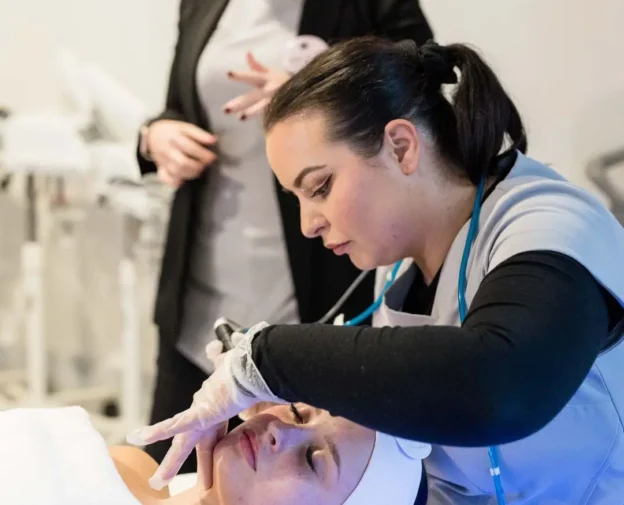 Study Diploma Beauty Therapy And Salon Management Australia