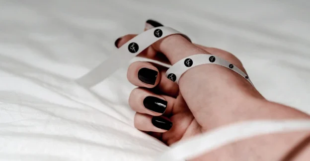 How To Become A Nail Technician