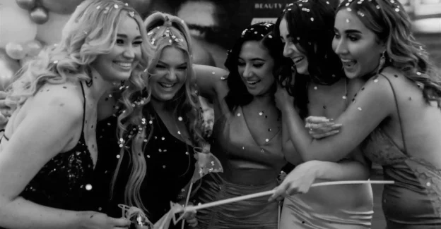 Why Gold Coast Parents Are Supporting Beauty School As A Real Career Path